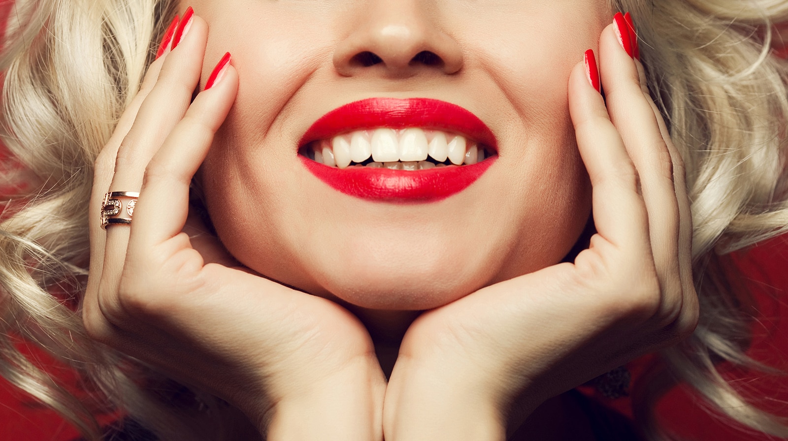 Featured image for “Ask Your Robstown Cosmetic Dentist: Smile Makeovers Aren’t Just for the Stars”