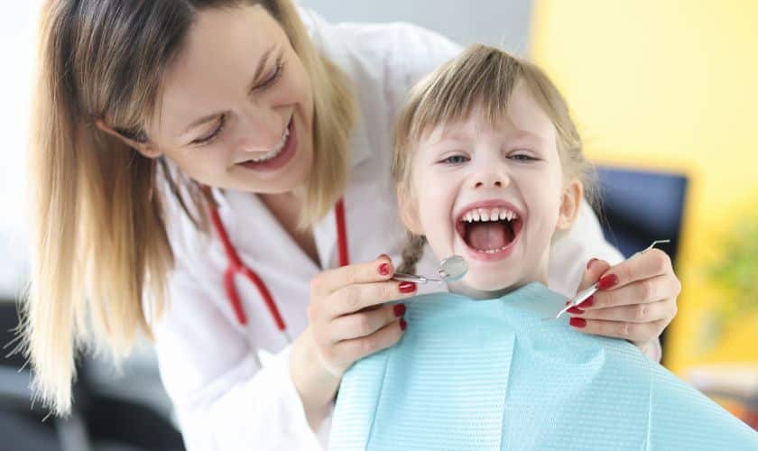 Featured image for “Understanding the Benefits of Early Orthodontic Treatment for Kids “”